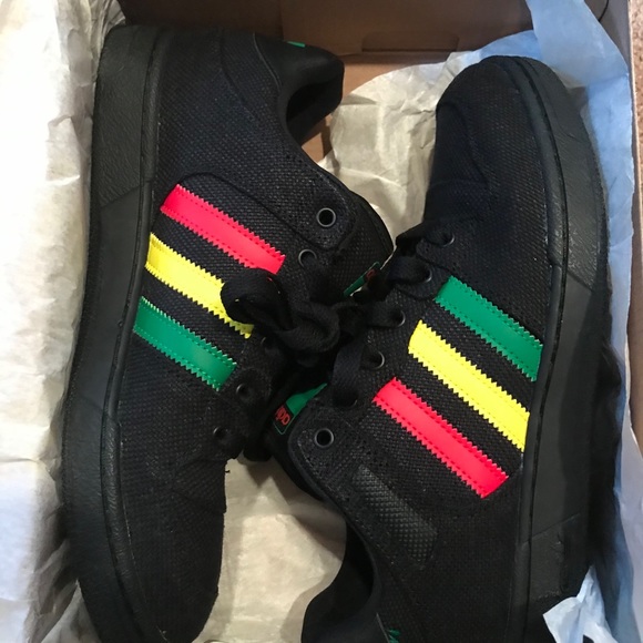 adidas bucktown rasta